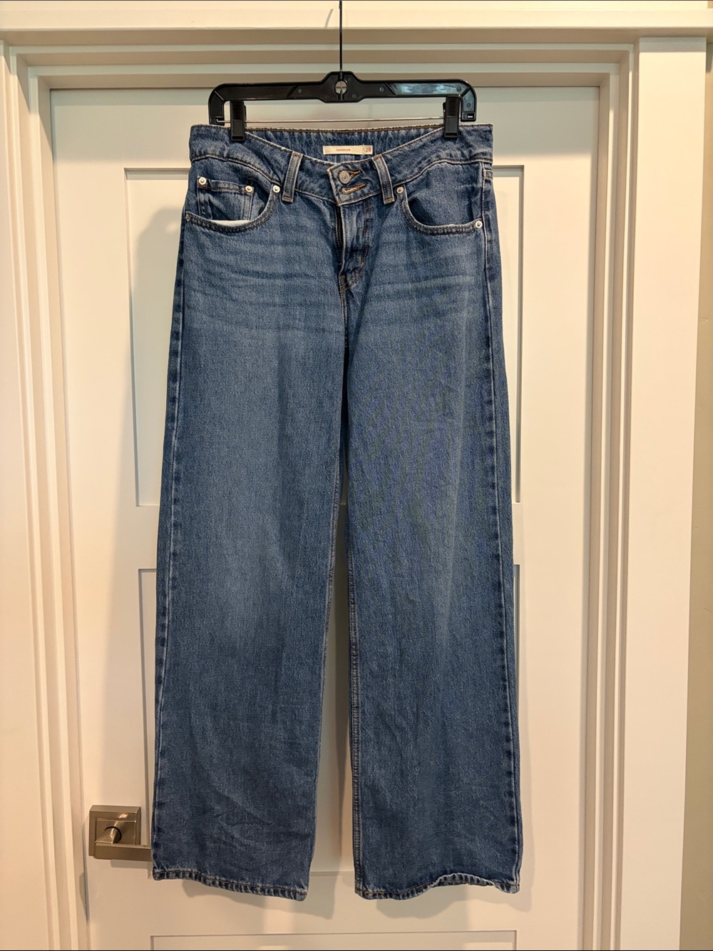 Levi's Women's Straight Leg Jeans in Blue Denim